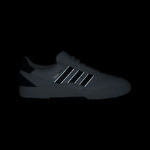 Load image into Gallery viewer, Adidas Tyshawn 2
