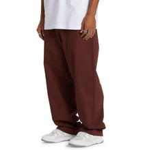 Load image into Gallery viewer, Pantalon DC Shoes Worker Baggy Chino
